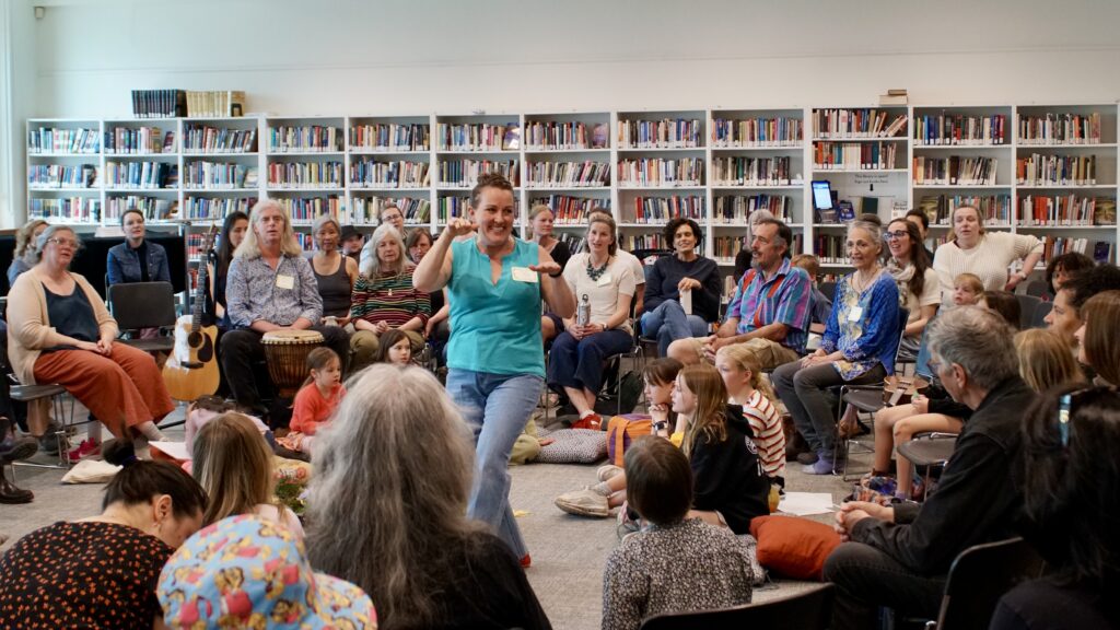 Kate Keenan, Singing Mamas Toronto Song leader